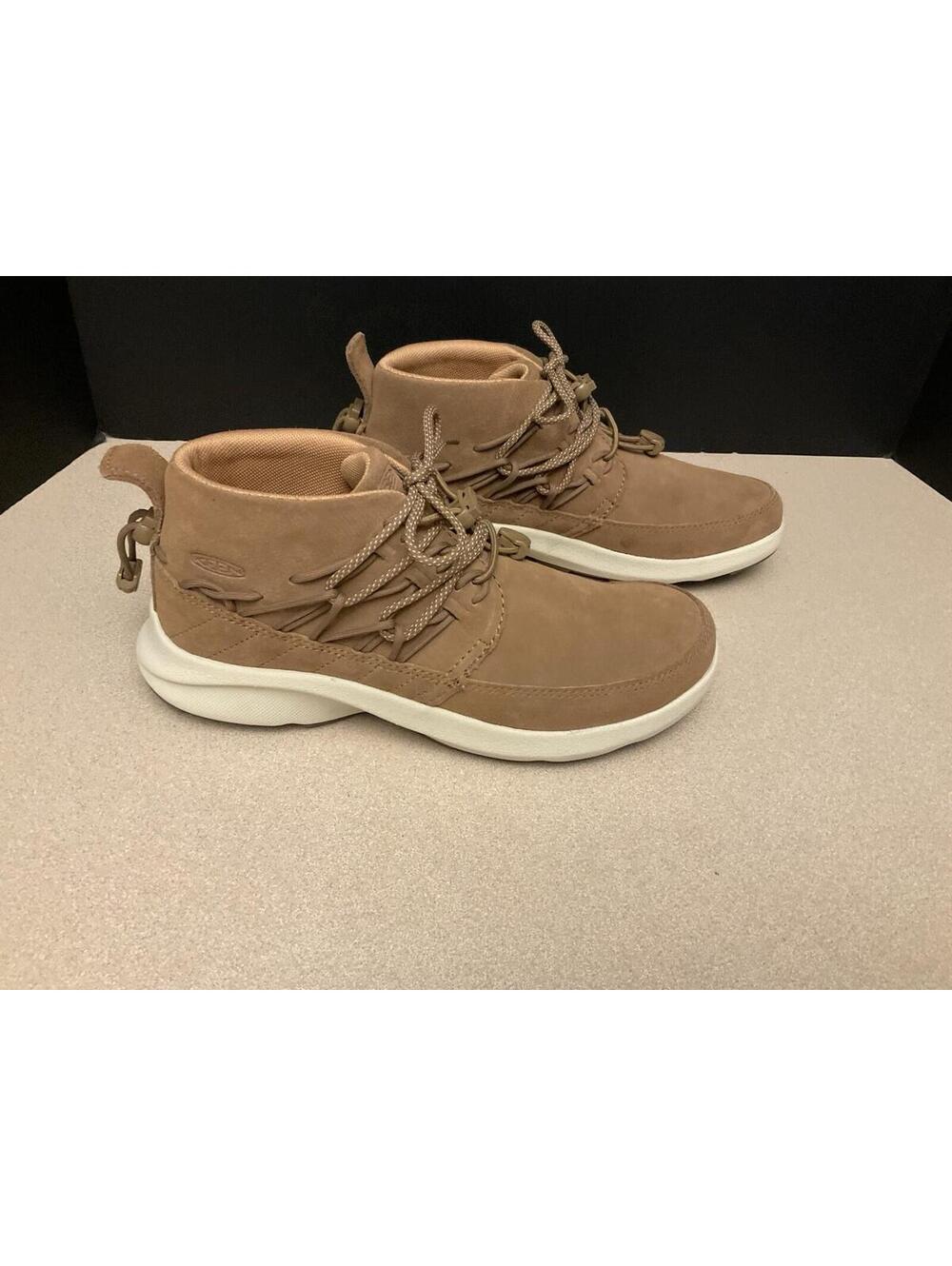 New! Mens Keen Uneek Tan/Brown Chukka Boots. Size 7.5. Awesome Boots!!!
